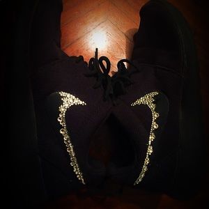 Nike Shoes with Swarovski Crystal Swoosh